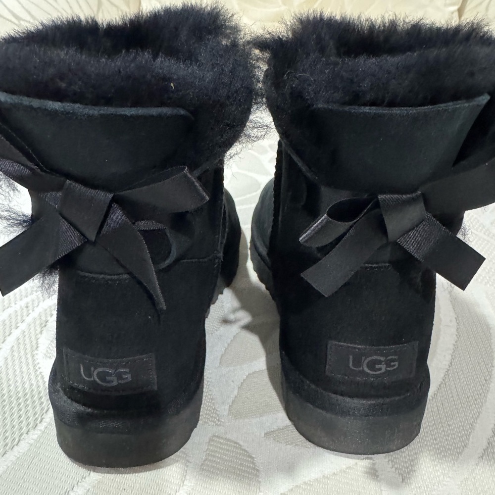 UGG Women's Black Bow Winter Boots